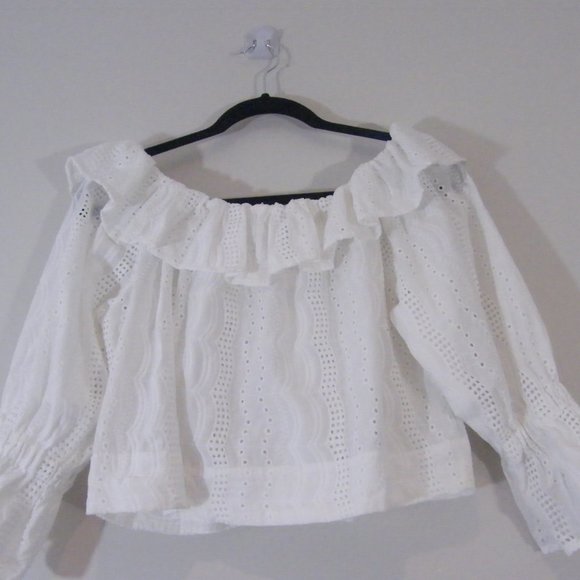 White Eyelet Crop Top - Picture 2 of 2